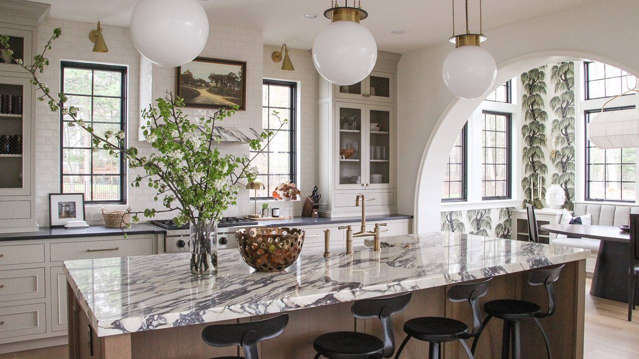 Luxury property listed by Correia Realty Group